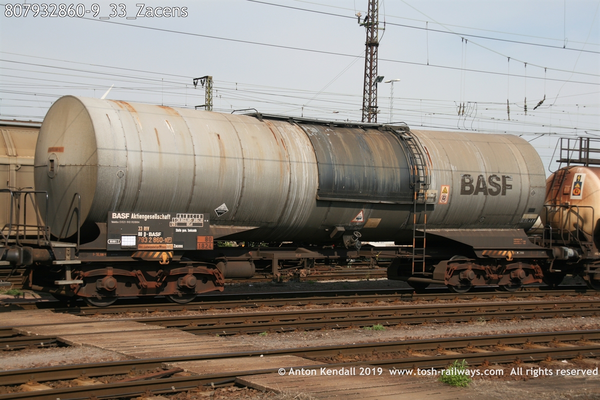 807932860-9_33_Zacens.JPG